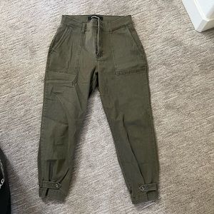 Express green cargo pants